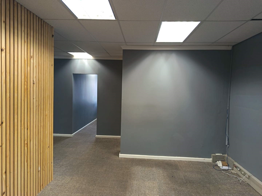 To Let Commercial Property for Rent in Paradyskloof Western Cape